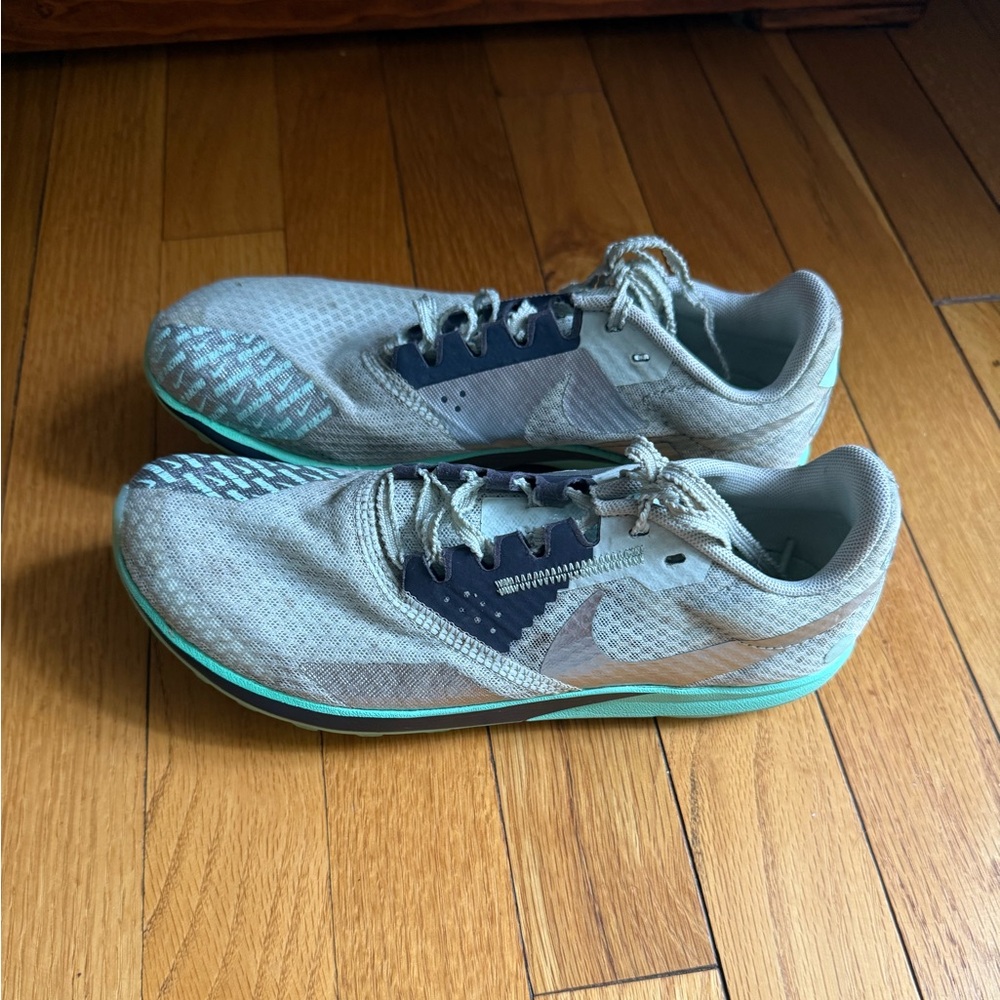 Nike spikes Rival XC 6 - men’s Size 6 about women’s 7.5 or so EU 38.5. Unisex.